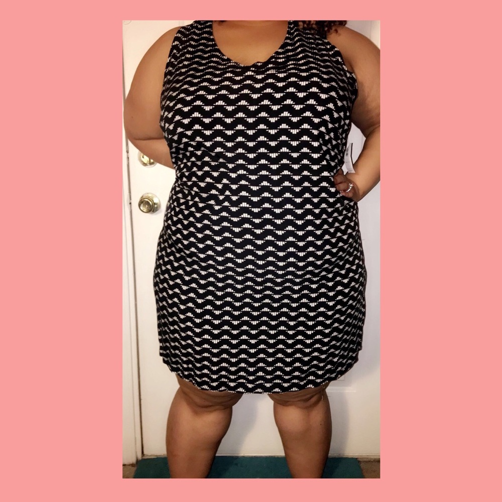 - Black and White, Above knee, shoulder-less
